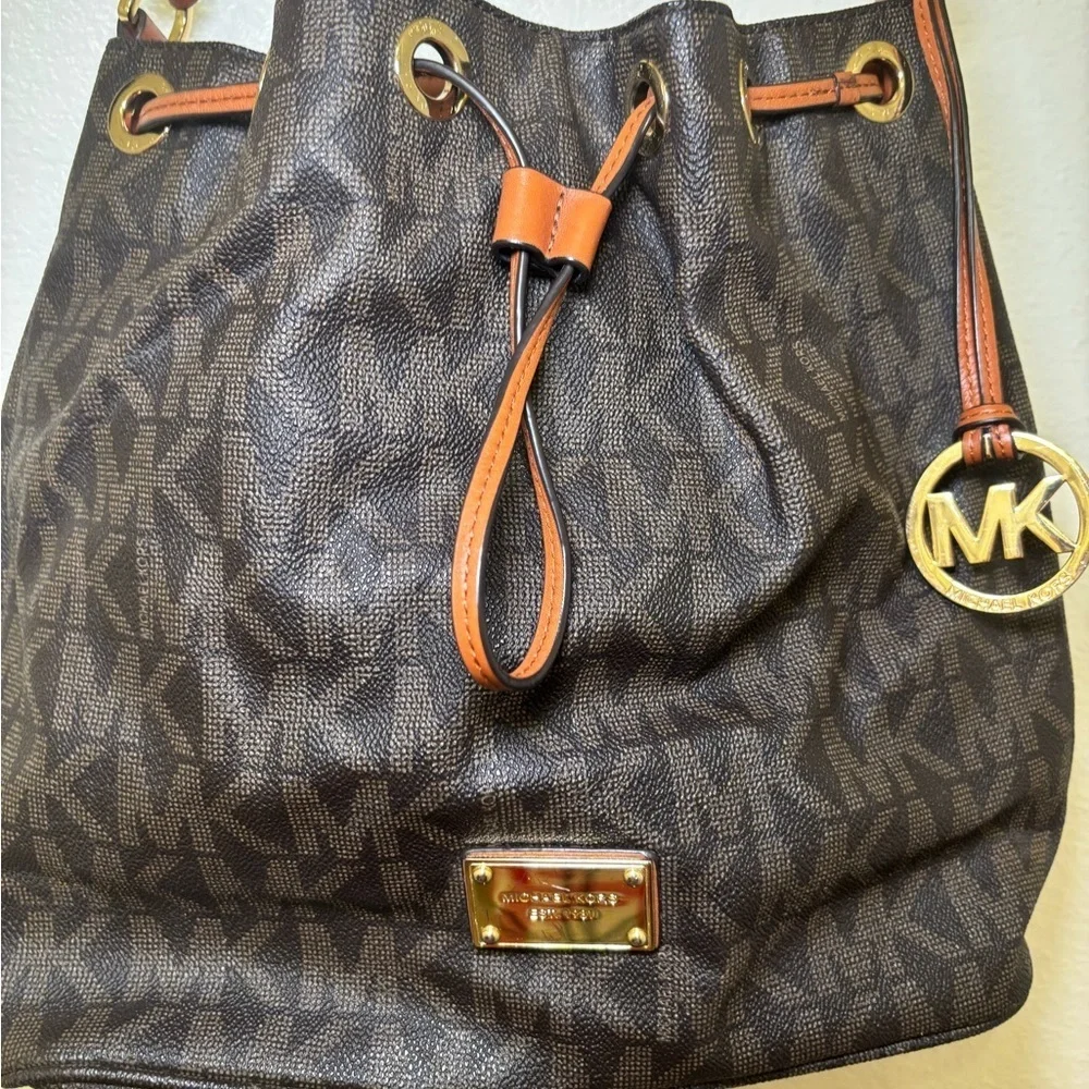 Michael Kors Dark Brown Bucket cross body Bag